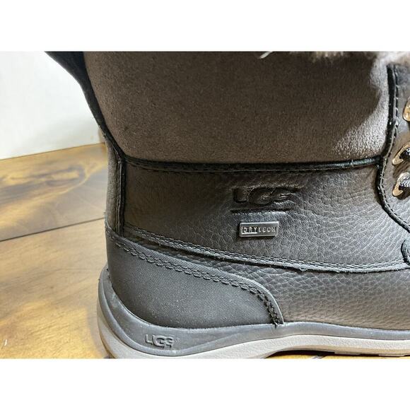 UGG Women’s Adirondack III, Black Winter Boots, Size 6 NIB - Picture 5 of 13